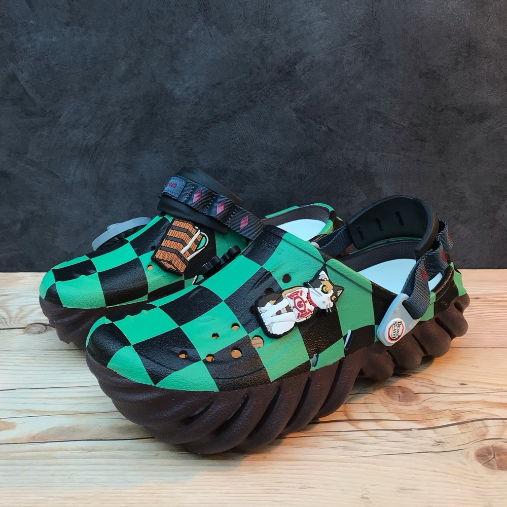 Crocs Demon Slayer Tanjiro Echo Clog - Picture 9 of 16